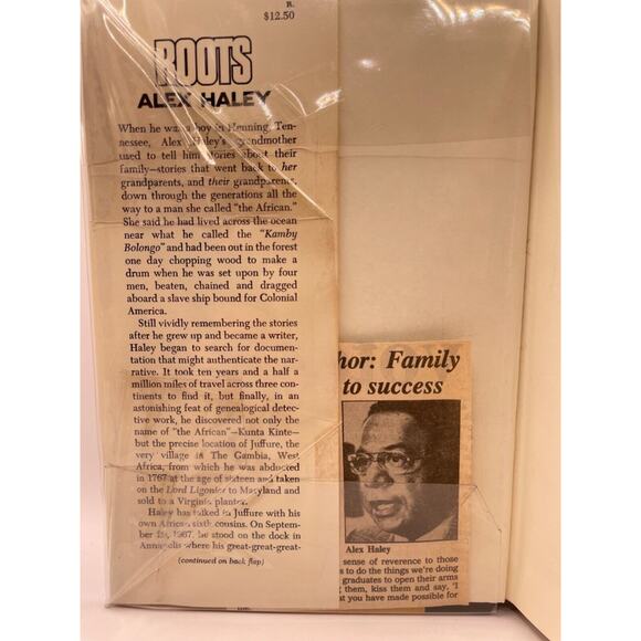 Vintage ROOTS by Alex Haley 1976 Hardback Book Dust Jacket First Print - Picture 5 of 11